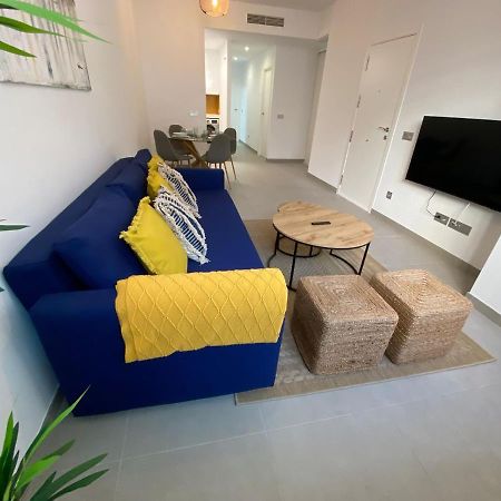 Bonito Apartamento De 2 Habitaciones Con Terraza Malaga Exterior photo