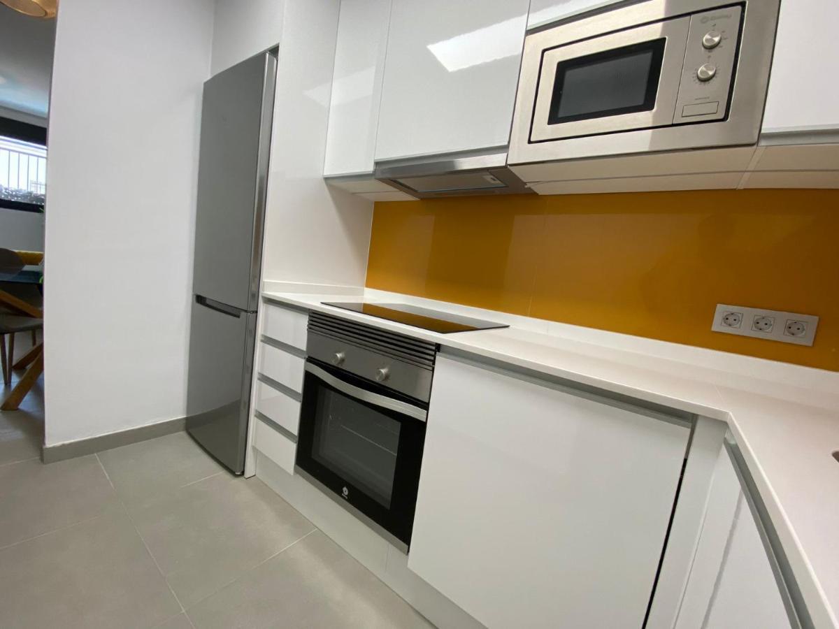 Bonito Apartamento De 2 Habitaciones Con Terraza Malaga Exterior photo